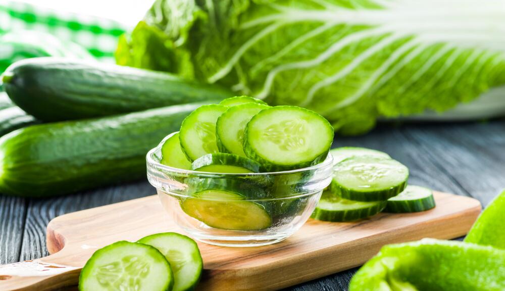 🥒 Remedio Casero para Eliminar Ojeras con Pepino y Manzanilla